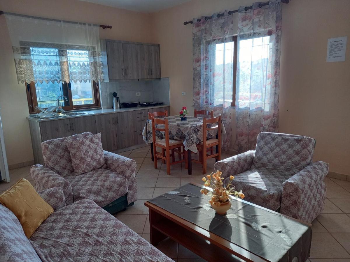 Jonny Guesthouse Ksamil Dış mekan fotoğraf