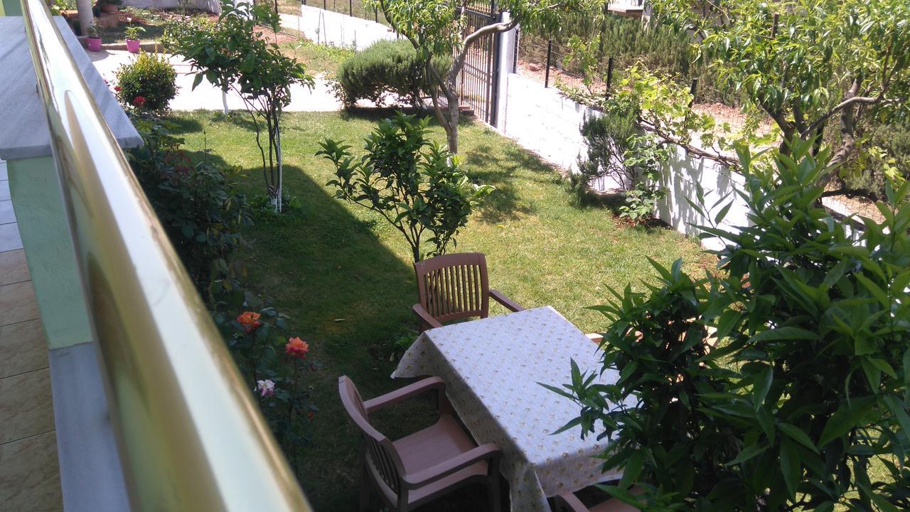 Jonny Guesthouse Ksamil Dış mekan fotoğraf