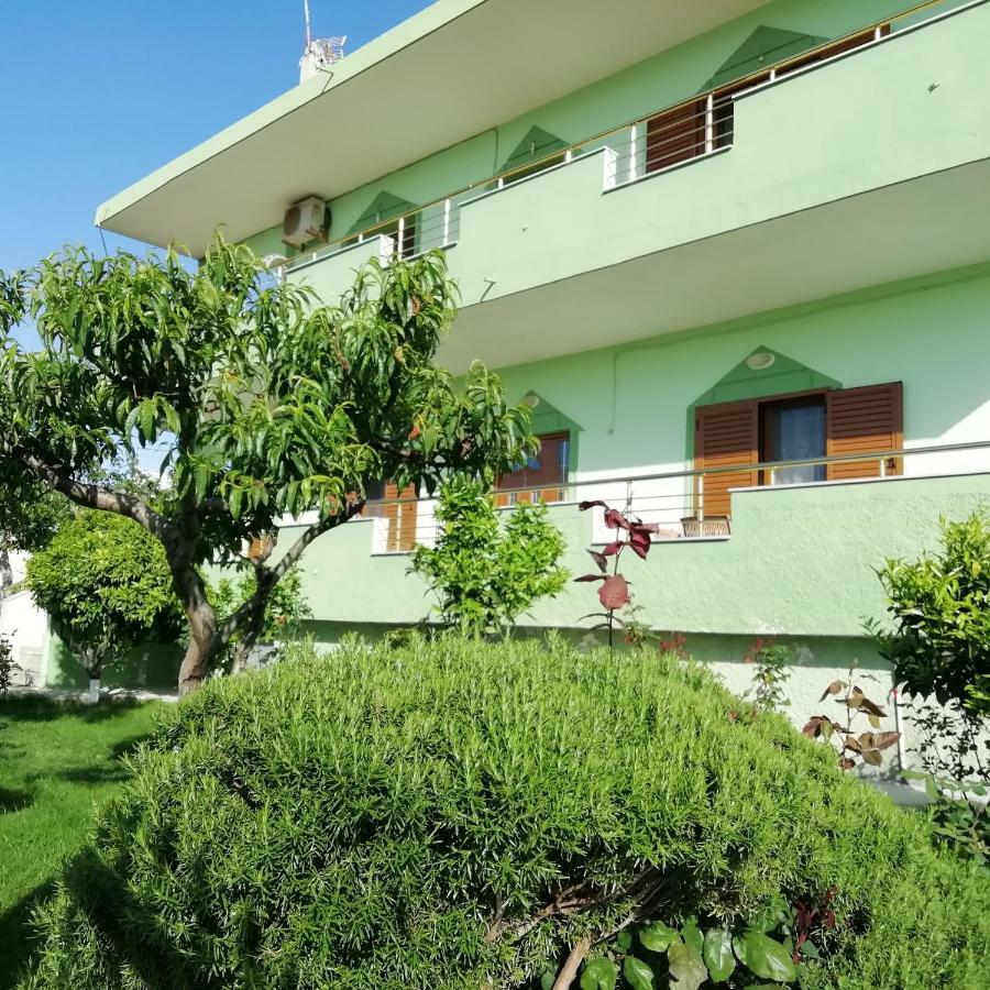 Jonny Guesthouse Ksamil Dış mekan fotoğraf