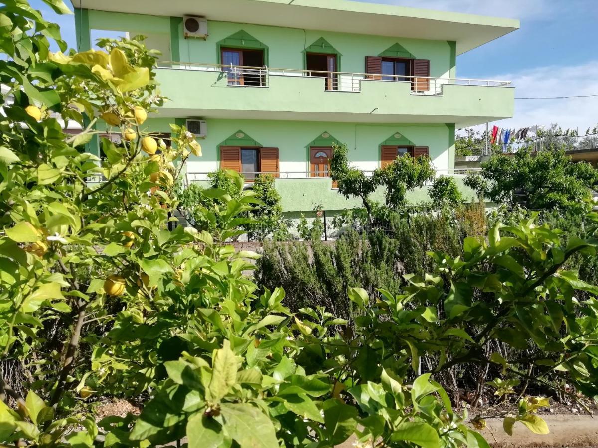 Jonny Guesthouse Ksamil Dış mekan fotoğraf